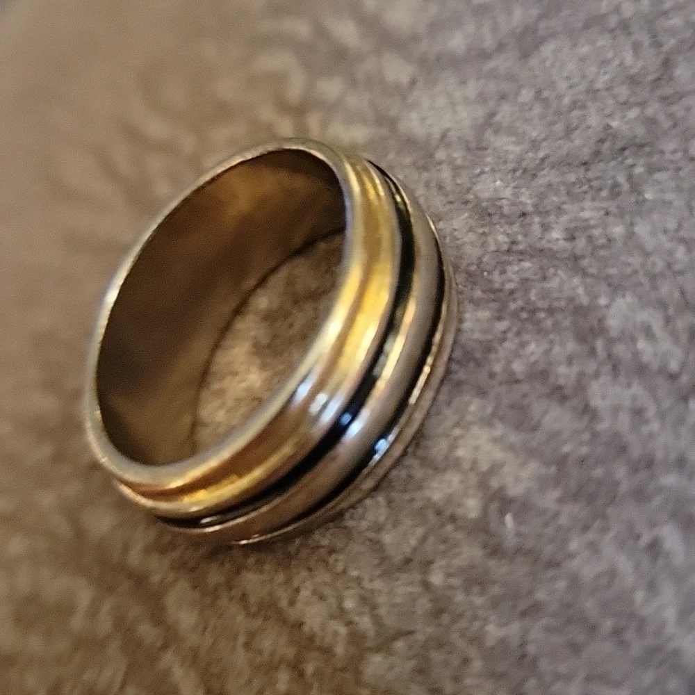 3/$30 Metal Silver and Black Unisex Ring Band